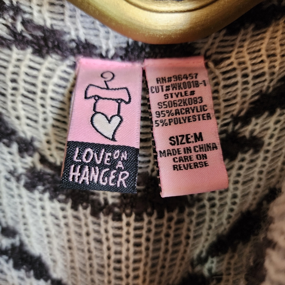 Love On A Hanger Aztec Cardigan Size Medium - Picture 5 of 8